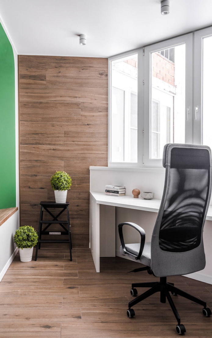 Bay window balcony Bay window balcony