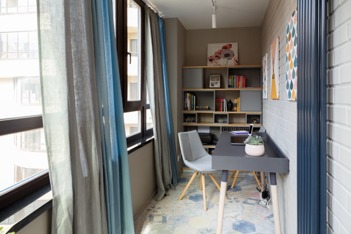 Cabinet for a woman Cabinet for a woman