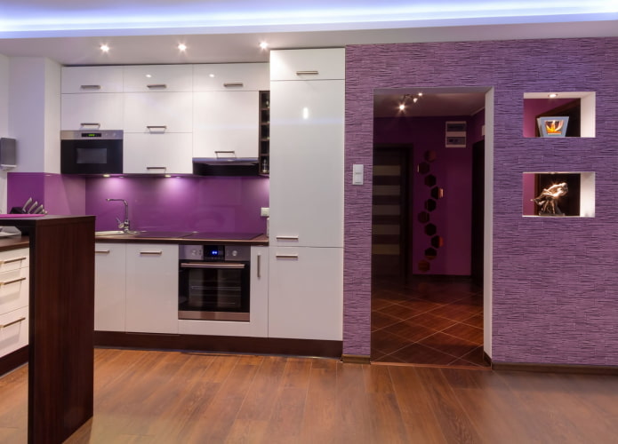 finishing the kitchen in purple tones