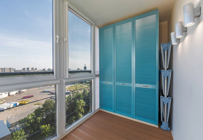 decoration of windows in the interior of the loggia
