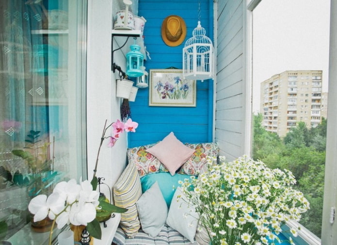 Provence style loggia design