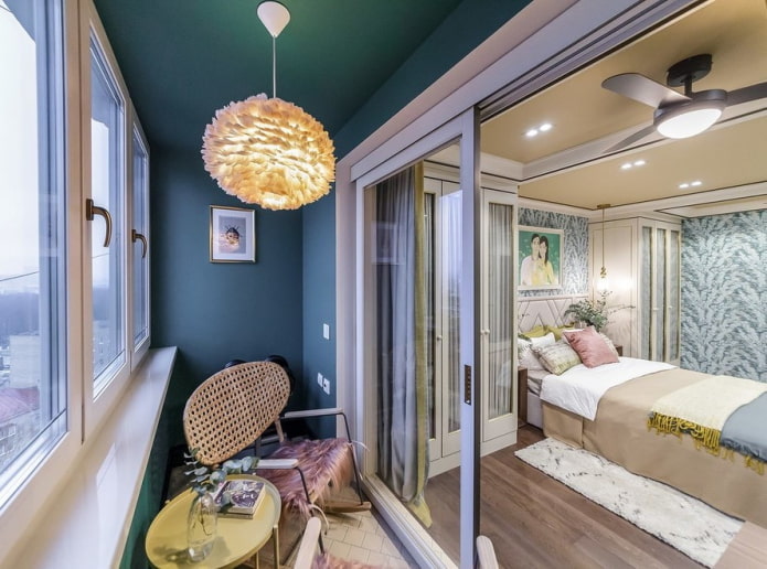 decoration of the doorway in the interior of the loggia