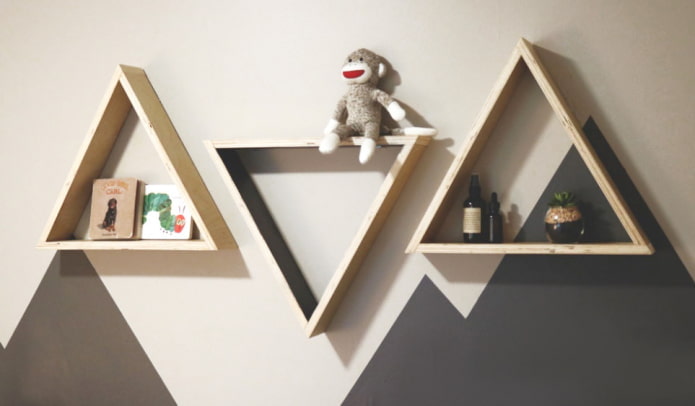 Plywood triangular shelves Plywood triangular shelves