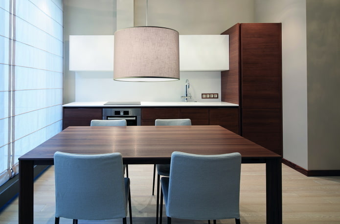 Suspension above the dining area