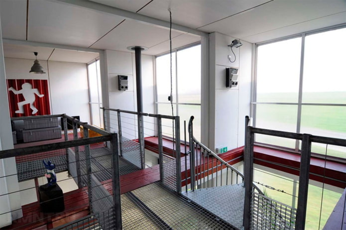 Second floor bridges