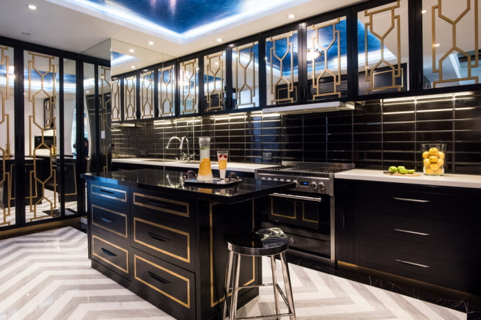 Black kitchen