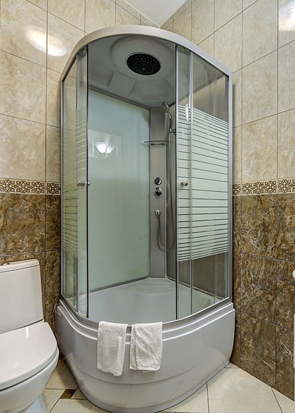 Semicircular shower cabin Semicircular shower cabin