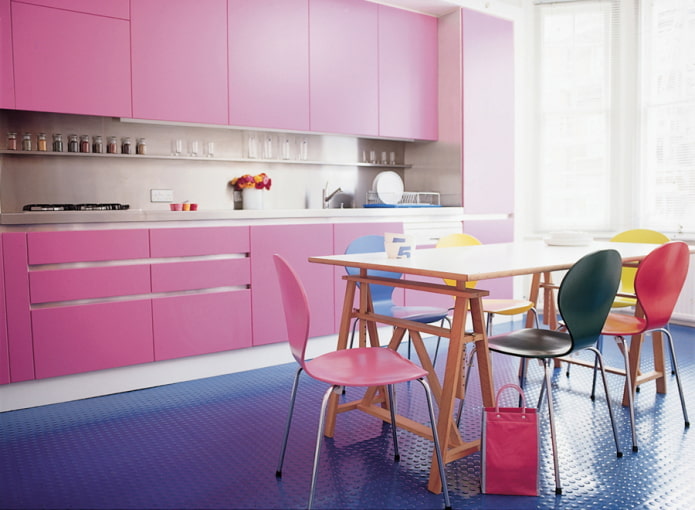 finishing the kitchen in pink