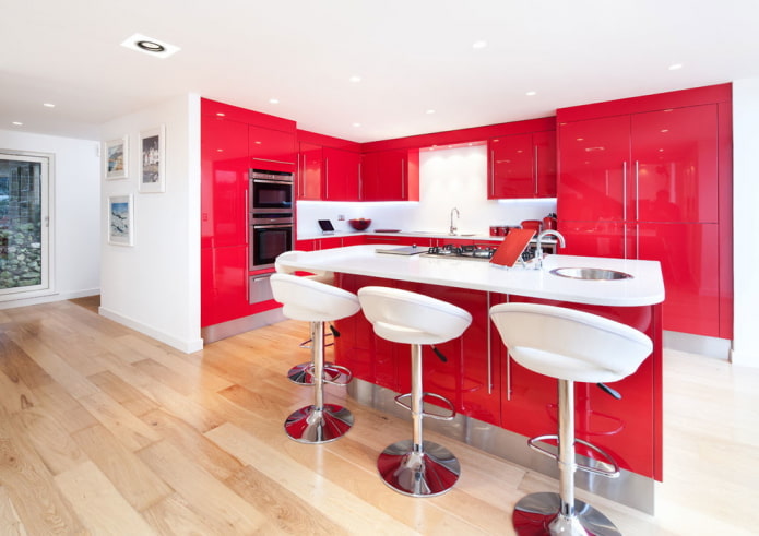 kitchen furnishings in red tones kitchen furnishings in red tones