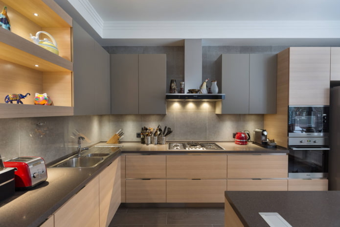 Hood with illumination Hood with illumination