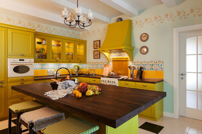 Provence style in the interior of the yellow kitchen