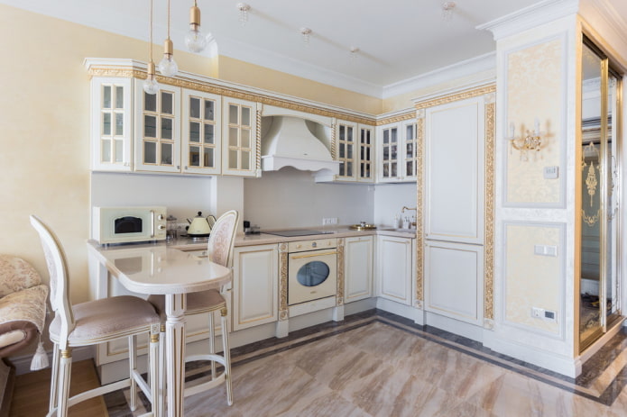 classic corner kitchen