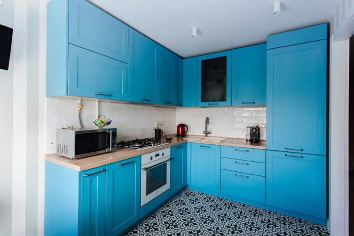 small corner kitchen