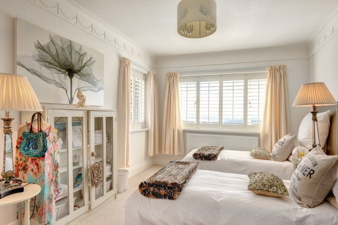 narrow bedroom in shabby chic style narrow bedroom in shabby chic style