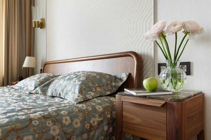 Fresh flowers in the bedroom