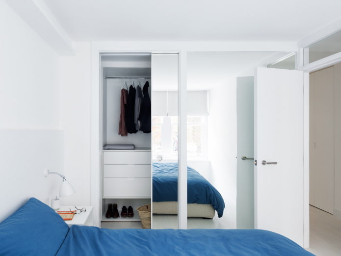 Built-in wardrobe
