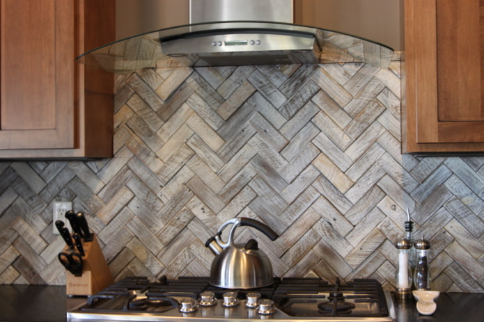 Herringbone styling Herringbone styling