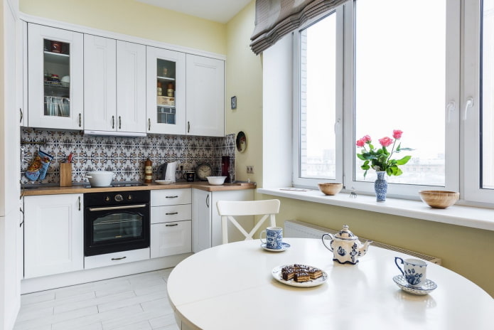 Mediterranean style kitchen Mediterranean style kitchen