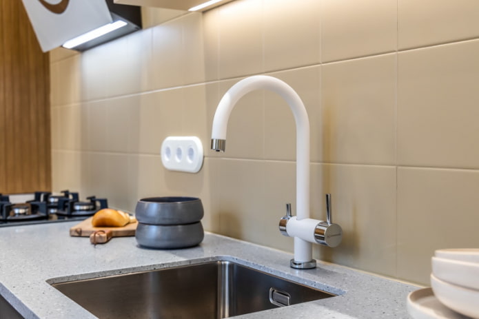 plain tiles in beige plain tiles in beige