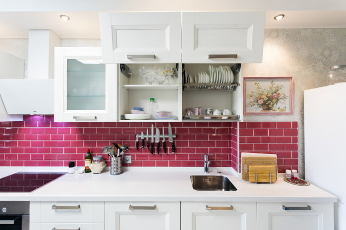 the size of the apron in the interior of the kitchen the size of the apron in the interior of the kitchen