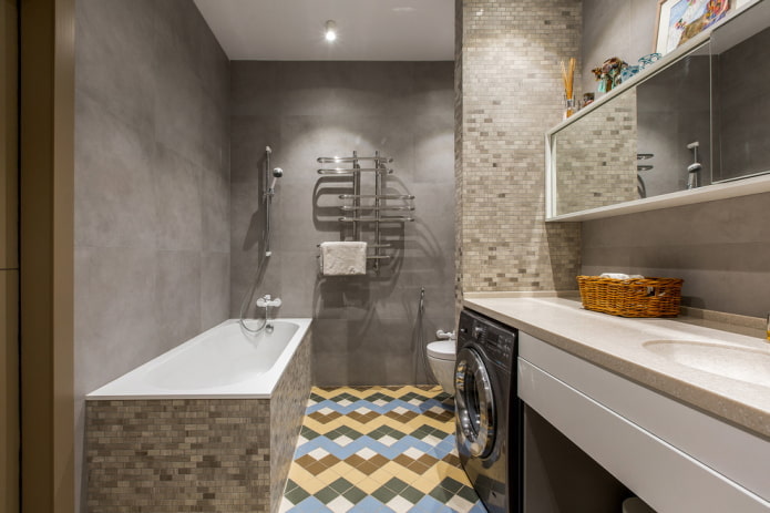 finishing the bathroom in gray tones