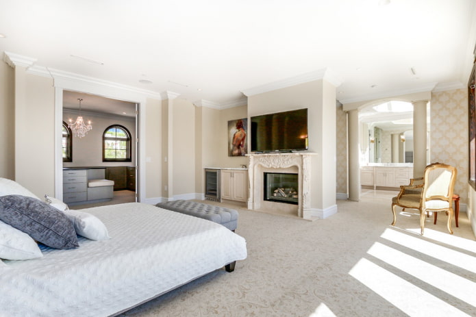 Painted walls, stucco Painted walls, stucco