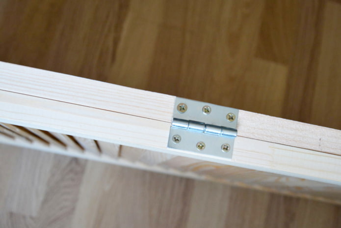 Installation of hinges Installation of hinges