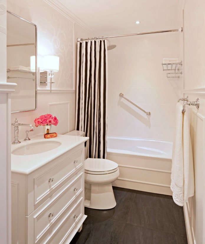 Handrail in the bathroom