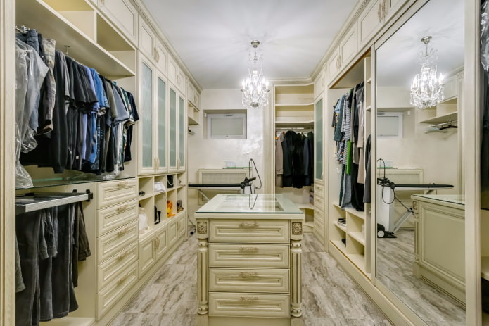 finishing in the interior of the wardrobe