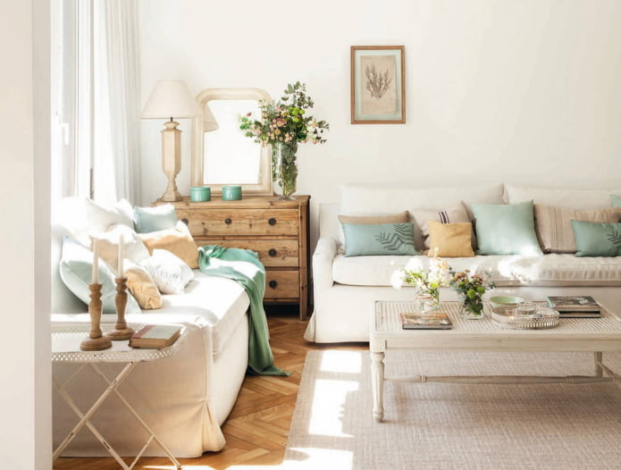 Shabby chic living room