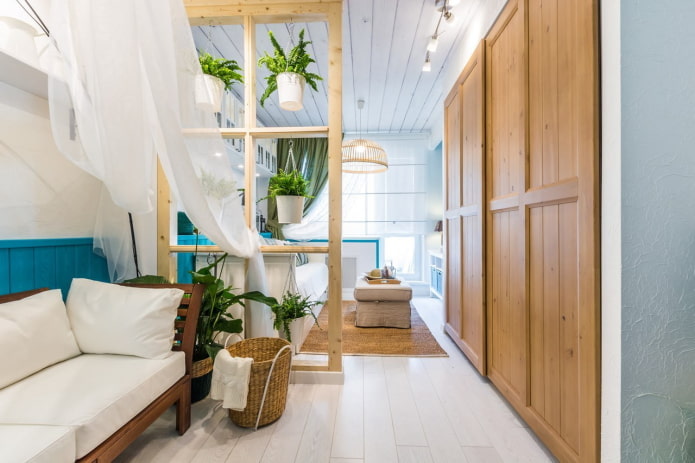 zoning with a wooden partition zoning with a wooden partition