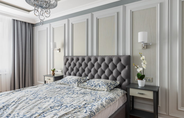 wall moldings in the interior