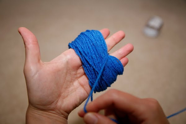 We bandage the skein We bandage the skein