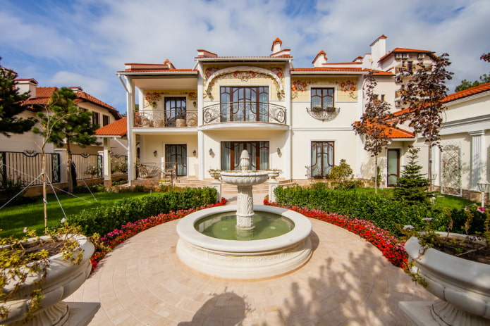 house exterior in Mediterranean style house exterior in Mediterranean style