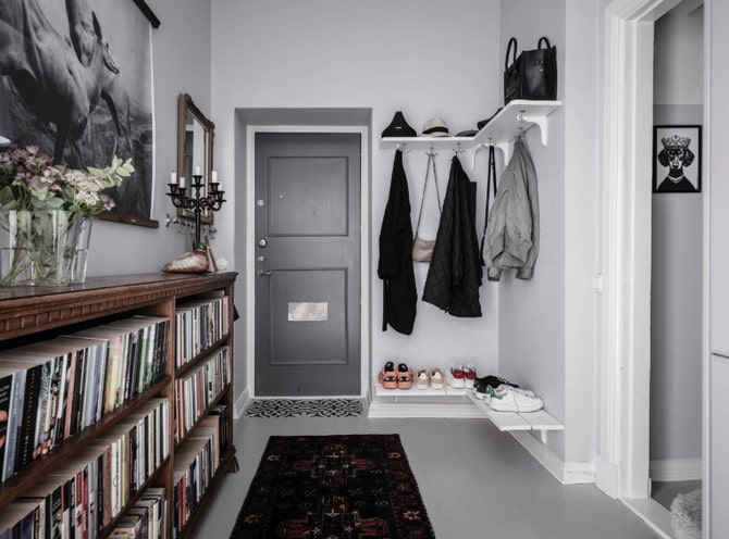 dressing room in the corner in the interior of the corridor dressing room in the corner in the interior of the corridor