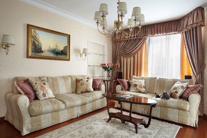curtains and decor in the living room in classic style