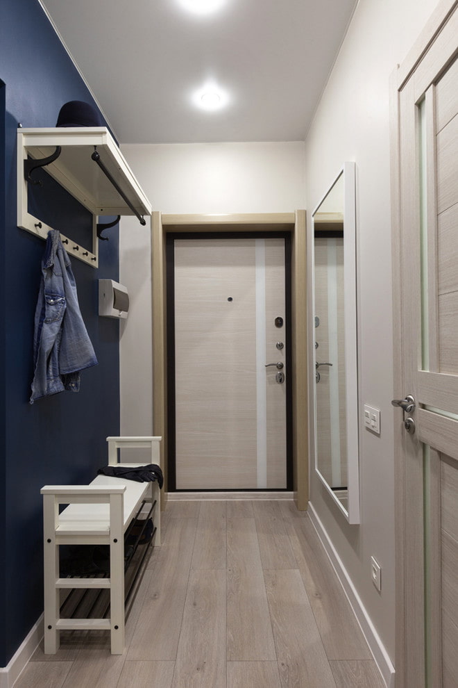 finishing the ceiling in the corridor in Khrushchev finishing the ceiling in the corridor in Khrushchev