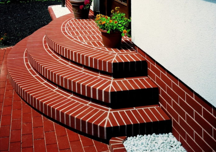 house with a semicircular porch