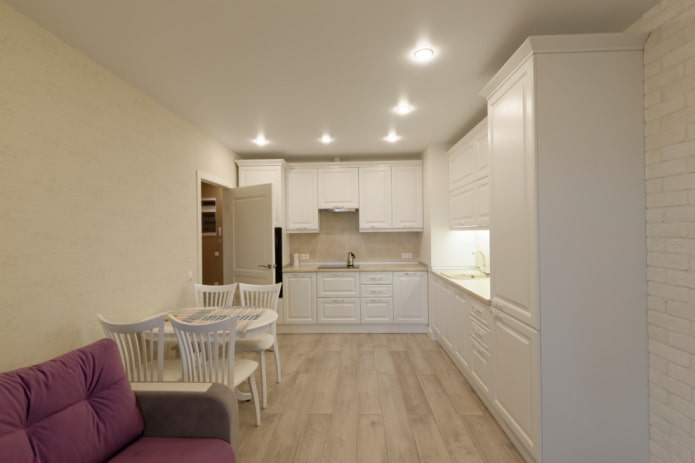 location of spot lighting in the interior