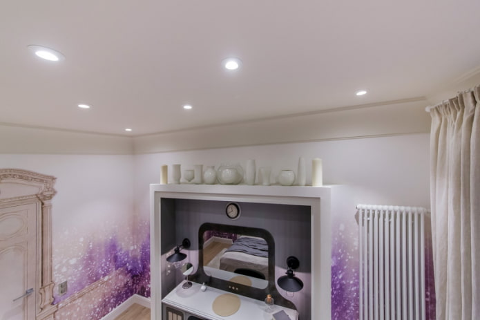 spotlights in the bedroom