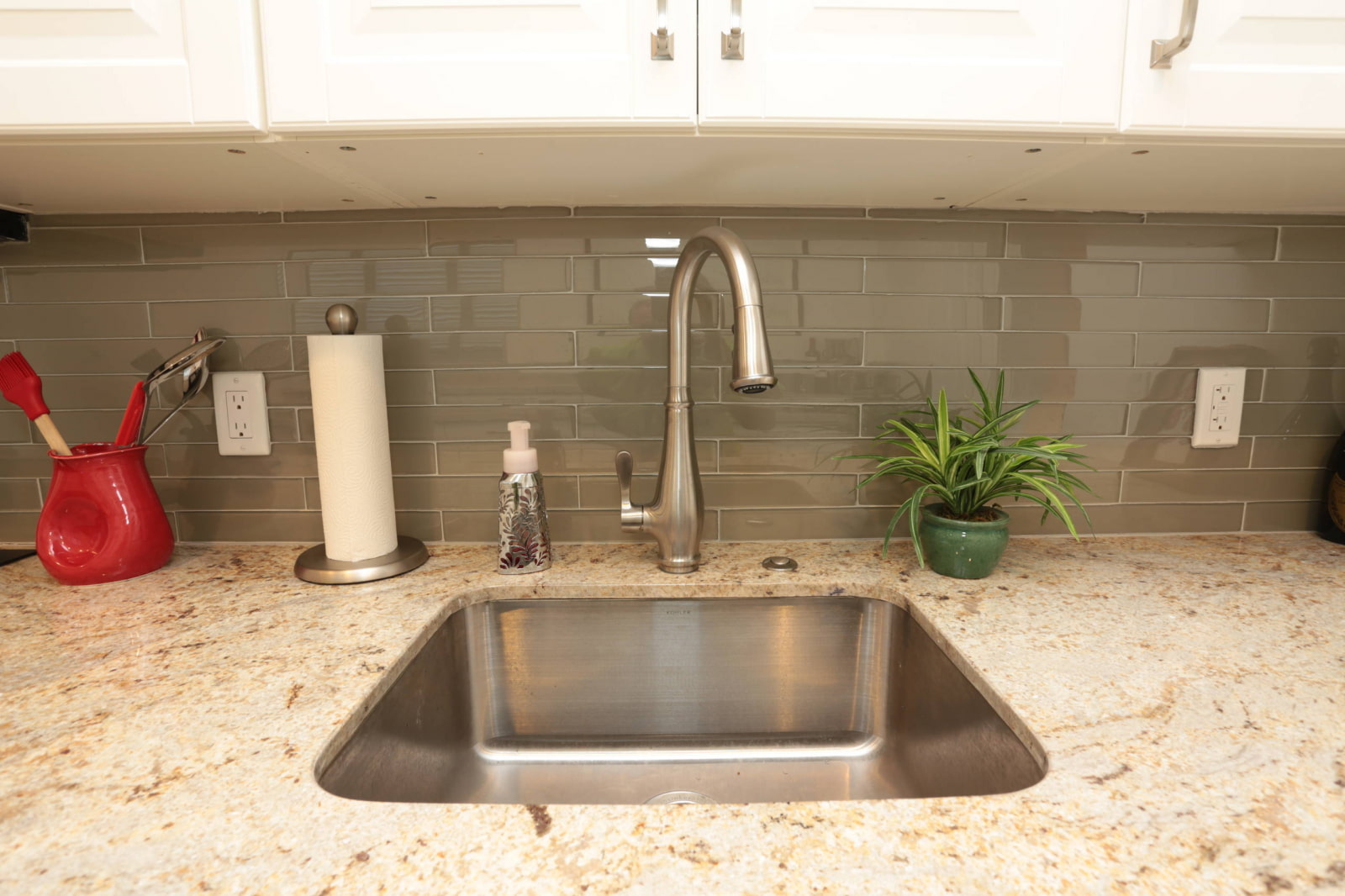 Single bowl Single bowl