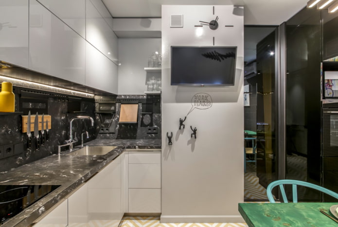 tv on the wall tv on the wall