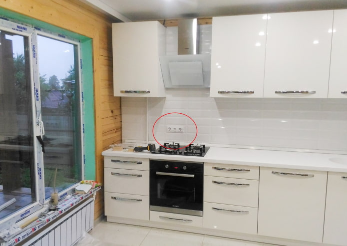 Sockets above the stove Sockets above the stove