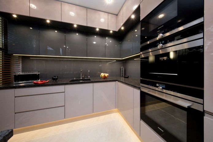 Glossy headset Glossy headset