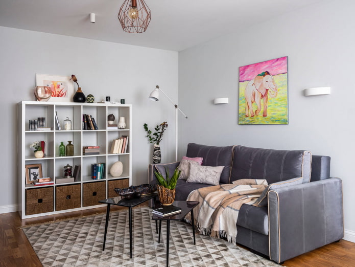 White walls and ceiling