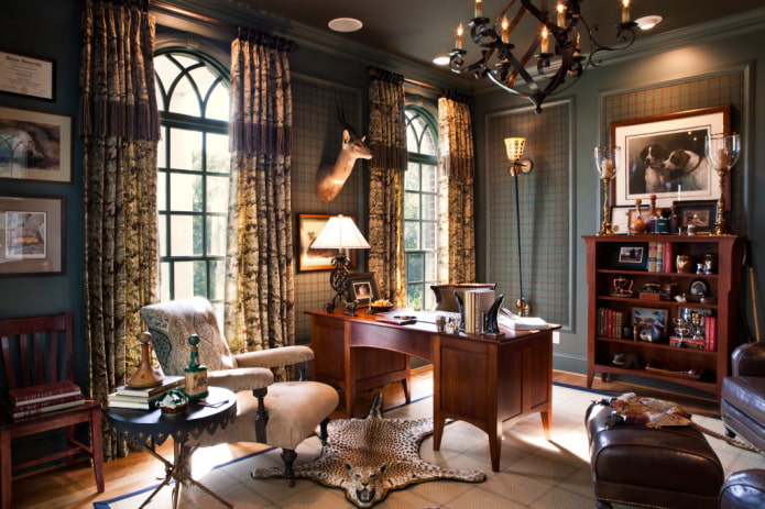 colonial style cabinet