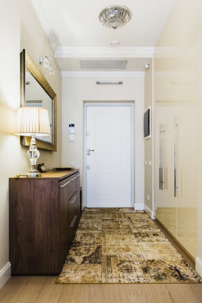 narrow carpet in the corridor narrow carpet in the corridor