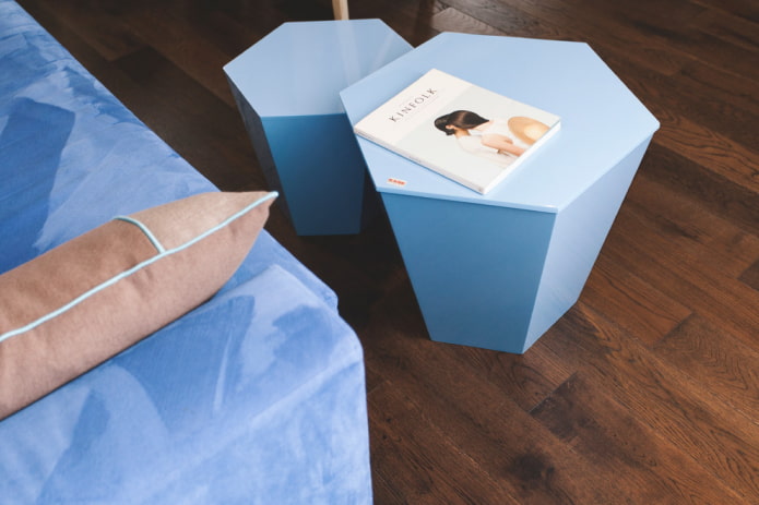 Coffee table Coffee table