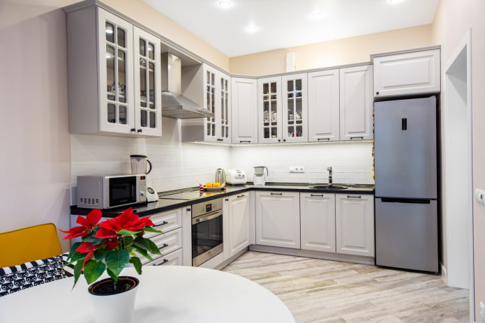 Microwave on the countertop