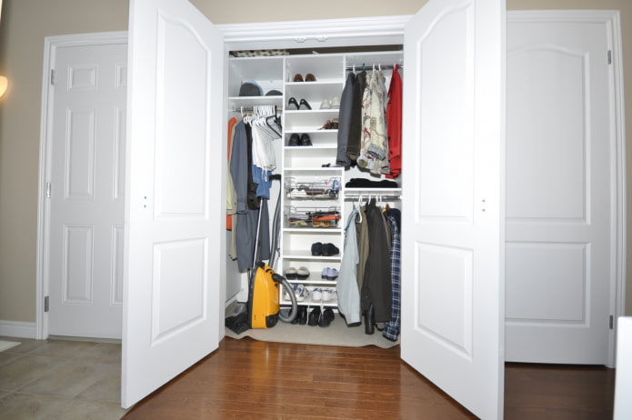 Order in the closet Order in the closet